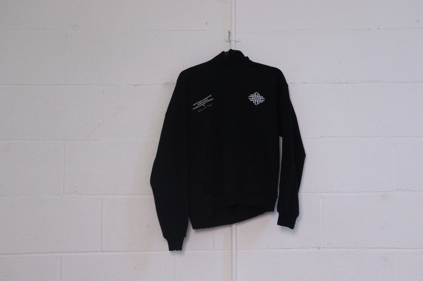 THE COUTURE CLUB EMBLEM OUTLINE BLACK HOODIE